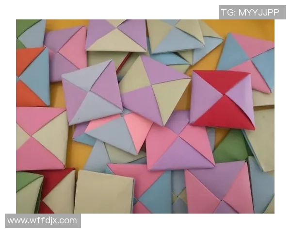 足球盲盒拆卡乐趣无限 揭开球星奥秘，畅享惊喜与收藏魅力